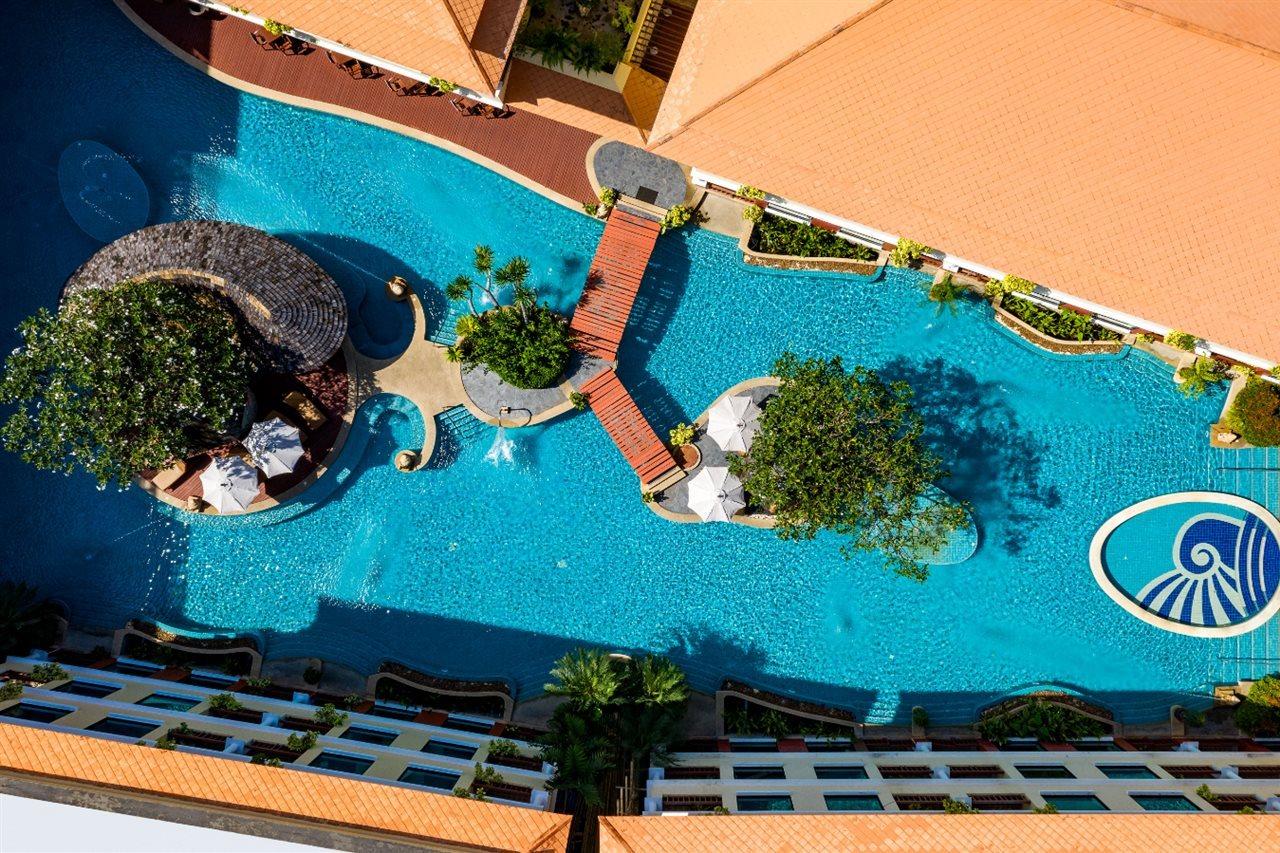 Patong Paragon Resort & Spa Sha Extra Plus Bagian luar foto The pool at the Royal Paradise Hotel & Spa
