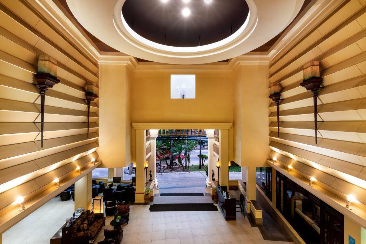 Patong Paragon Resort & Spa Sha Extra Plus Bagian luar foto Lobby