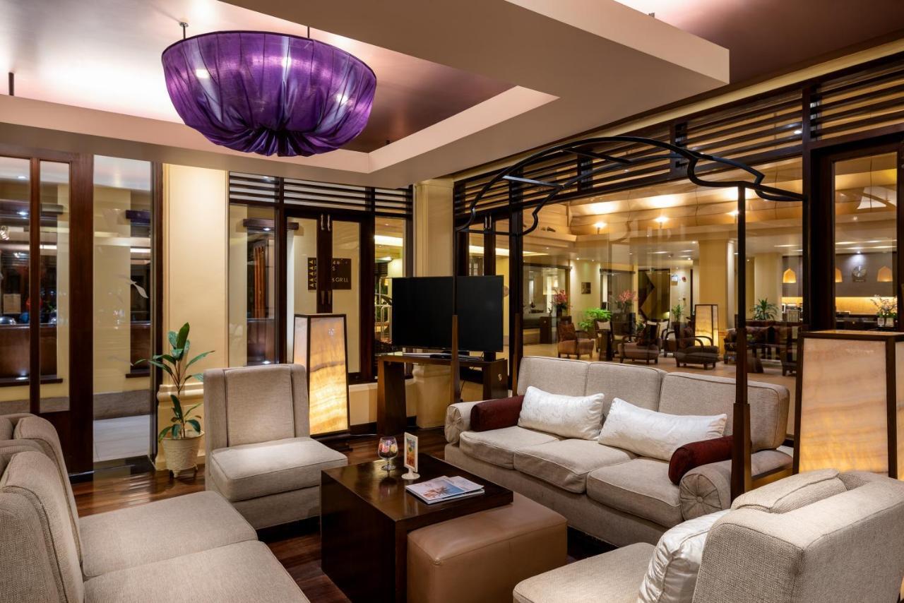Patong Paragon Resort & Spa Sha Extra Plus Bagian luar foto The lobby of the hotel